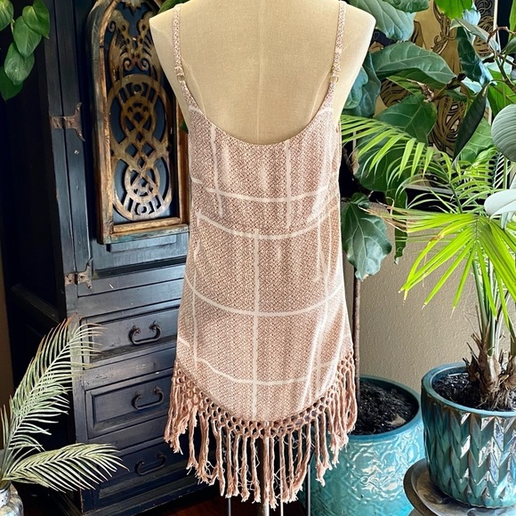 CAbi Cabana Cover-Up Tank Top - Picture 7 of 12